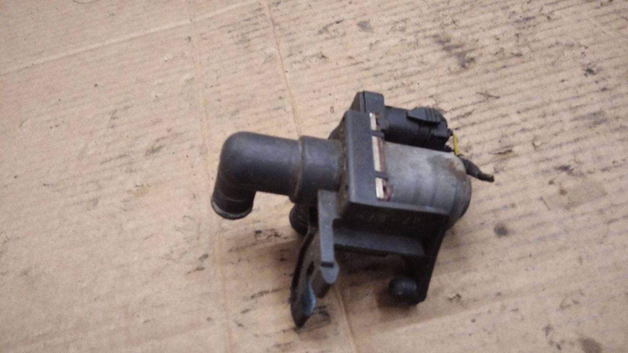 кран отопителя (печки) BMW 3 серия E36 1996, 2.0 л., бензин, АКПП, седан, 8391418