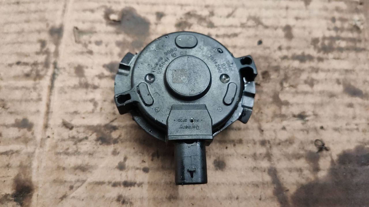клапан фазорегулятора BMW 7 серия G11/G12 G11 2018, 4.4 л., N63 B44 C, бензин, 7614288