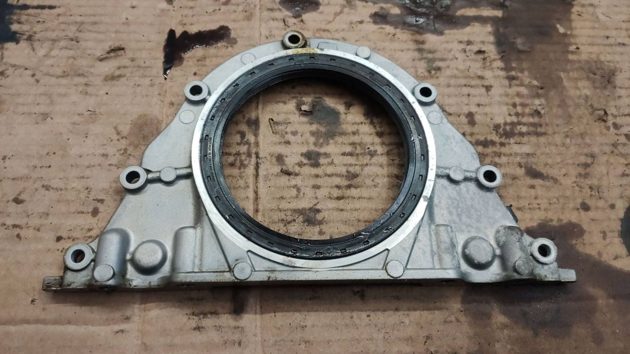 сальник коленвала задний BMW 7 серия G11/G12 G11 2018, 4.4 л., N63 B44 C, бензин, 8483797