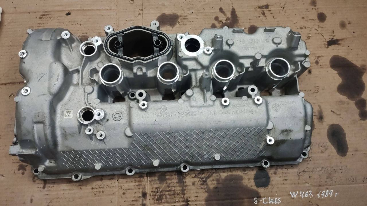 клапанная крышка BMW 7 серия G11/G12 G11 2018, 4.4 л., N63 B44 C, бензин, 8601707