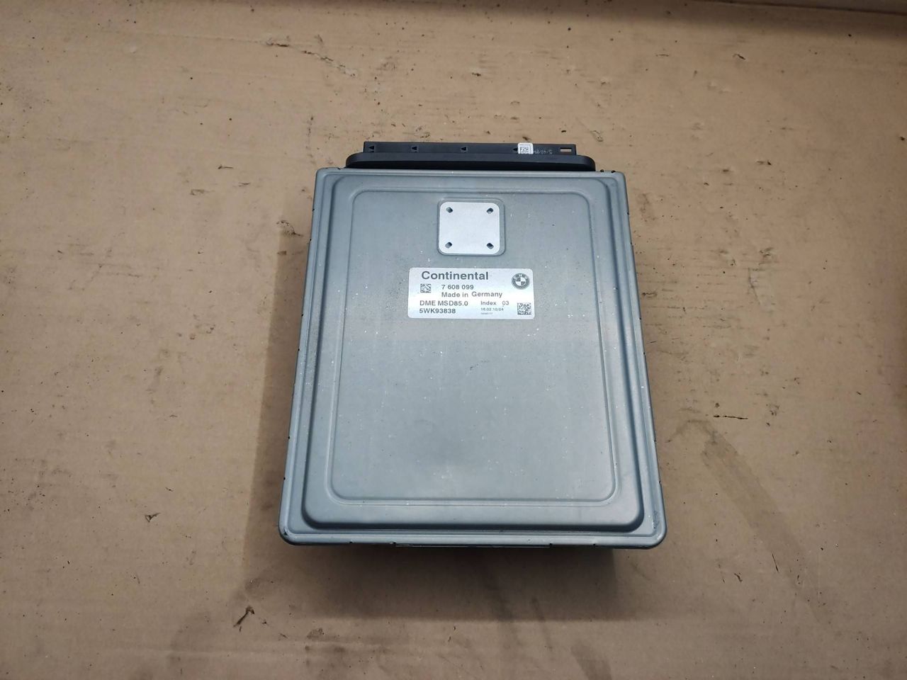 блок управления двигателем BMW 7 серия F01/F02 F01 2011, 4.4 л., N63 B44 A, бензин, АКПП, черный, 7608099