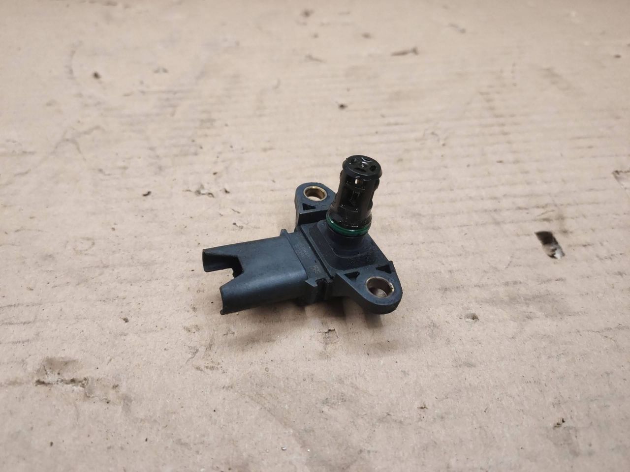датчик абсолютного давления BMW 7 серия F01/F02 F01 2011, 4.4 л., N63 B44 A, бензин, АКПП, черный, 7585492