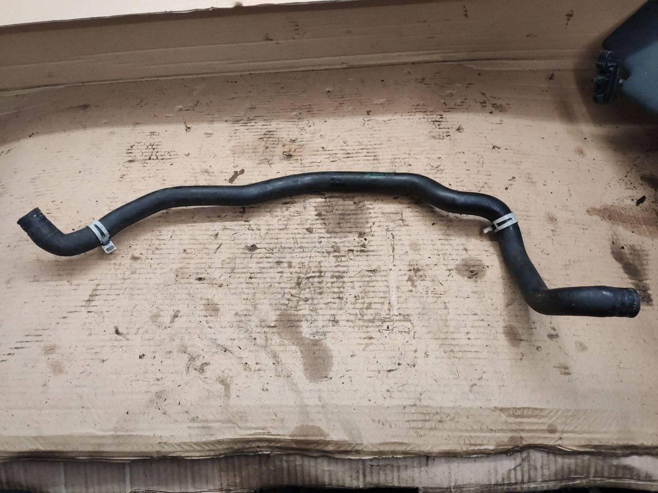 патрубок (трубопровод, шланг) BMW 7 серия F01/F02 F01 2011, 4.4 л., N63 B44 A, бензин, АКПП, черный, 9119169