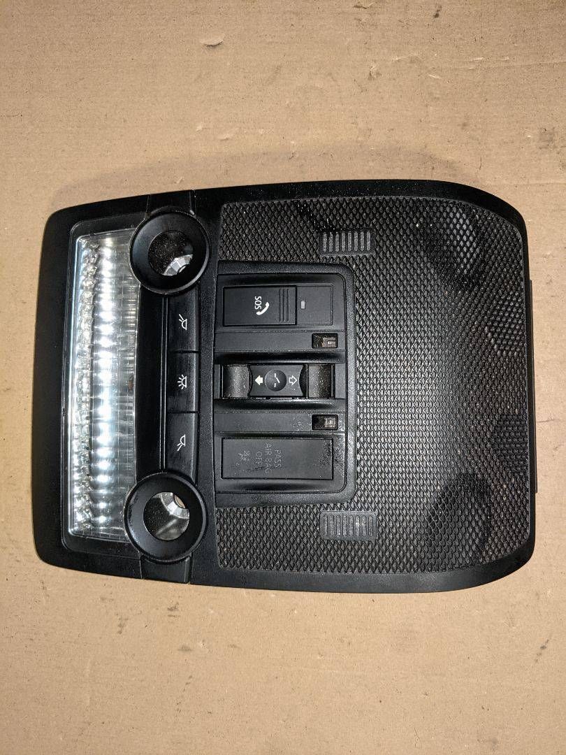 фонарь салона (плафон) BMW X5 E70 2009, 3.0 л., M57 D30 (306D5), дизель, АКПП, внедорожник 5 дв., 9201850