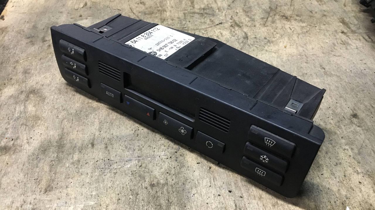 блок управления печки / климат-контроля BMW 3 серия E46 2002, 2.0 л., M47 D20 (204D4), дизель, АКПП, седан, 8384112