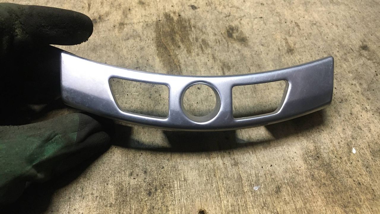 накладка на торпедо (консоль) BMW 7 серия F01/F02 2010, 4.4 л., N63 B44 A, бензин, АКПП, седан, 9113685
