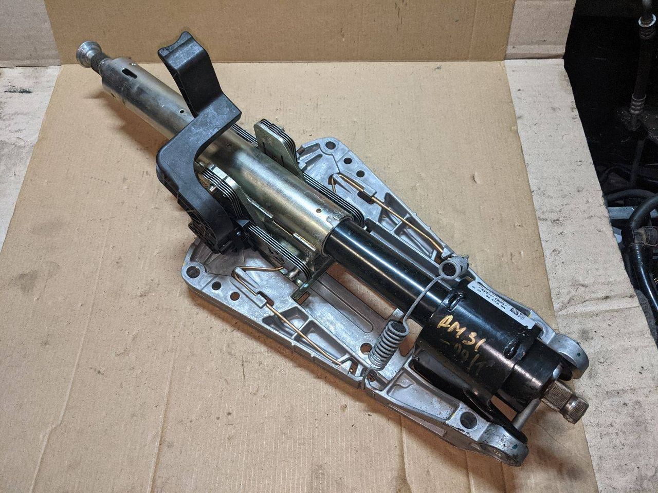рулевая колонка Mercedes-Benz C-Класс W204/S204/C204 [рестайлинг] W204.054 2011, 3.0 л., M 272.947, бензин, АКПП, черный, седан, задний привод, A2044604516