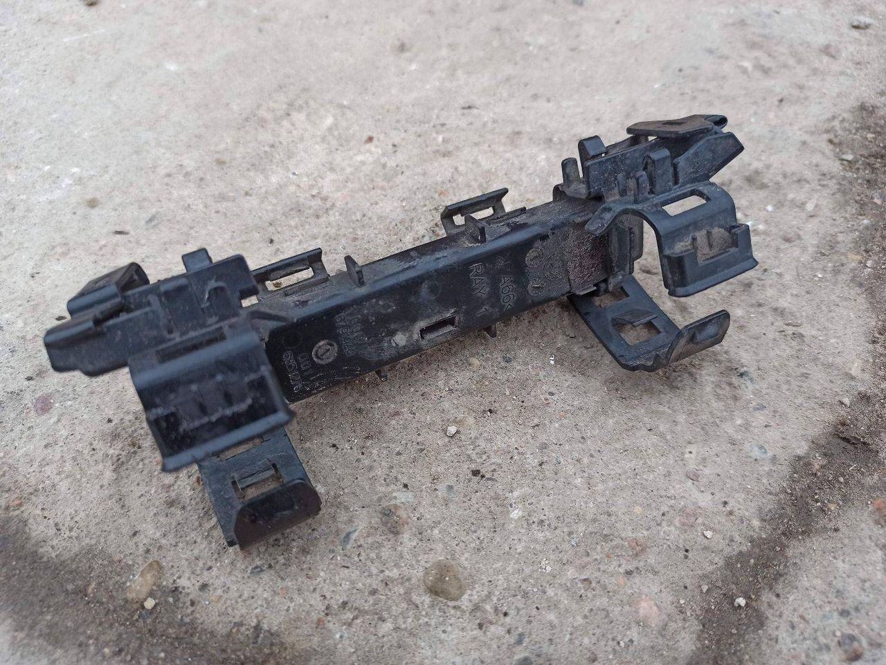 кронштейн (крепление) BMW 3 серия F30/F31/F34 F30 2012, 3.5 л., бензин, АКПП, седан, задний привод, 6851278