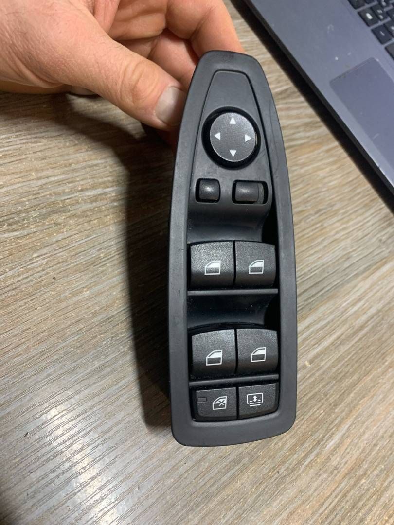 блок управления стеклоподъемниками BMW 3 серия F30/F31/F34 F30 2012, 3.5 л., бензин, АКПП, седан, задний привод, 9218482, 61319218482
