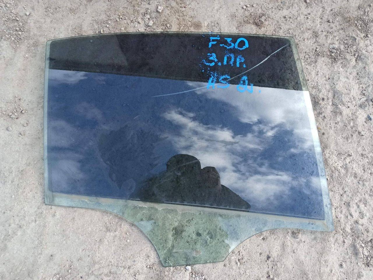 стекло двери задней правой BMW 3 серия F30/F31/F34 F30 2012, 3.5 л., бензин, АКПП, седан, задний привод