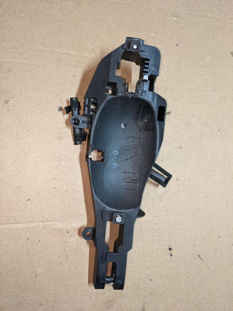 скелет ручки двери задней правой BMW X5 E70 2009, 3.0 л., дизель