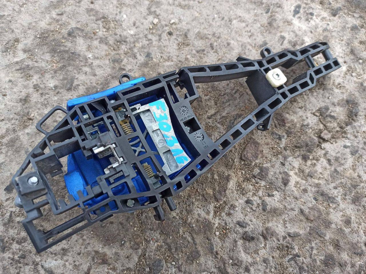 скелет ручки двери задней левой BMW 3 серия F30/F31/F34 F30 2012, 3.5 л., бензин, АКПП, седан, задний привод, 7332267