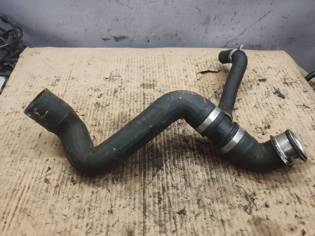 патрубок радиатора Mercedes-Benz M-Класс W164 2008, 3.2 л., дизель, 1645011182
