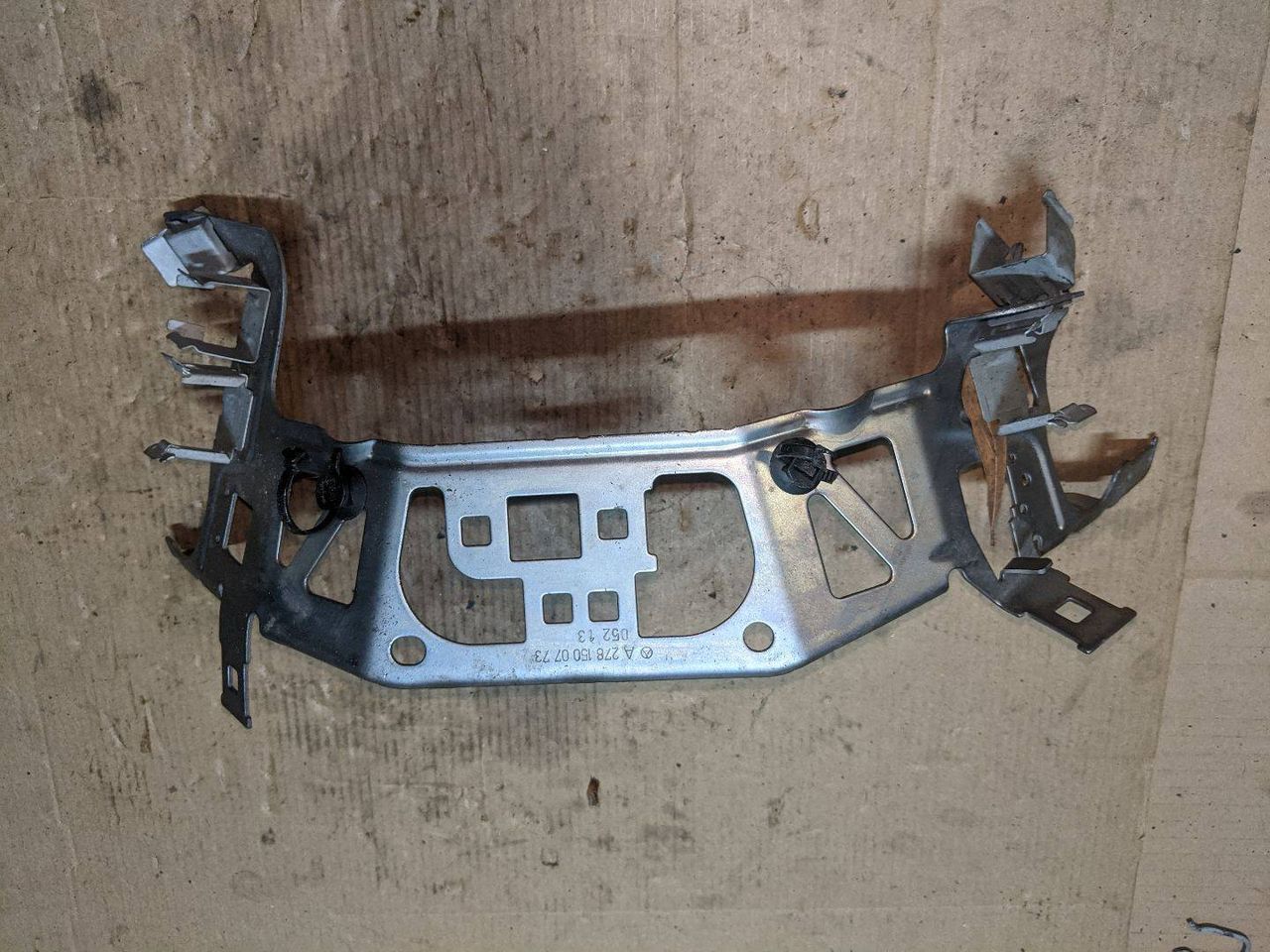 кронштейн (крепление) Mercedes-Benz C-Класс W204/S204 2010, 2.0 л., бензин, задний привод, A2781500773
