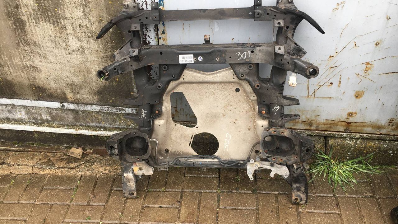 балка подвески передняя (подрамник) BMW X6 E71 [рестайлинг] 2012, 3.0 л., N57 D30 A, дизель, АКПП, внедорожник 5 дв., 6799719