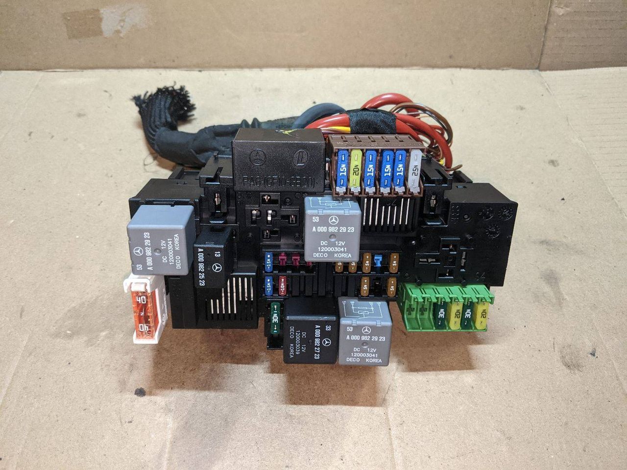 блок предохранителей Mercedes-Benz S-Класс W222/C217/A217 2015, АКПП, A2229063302