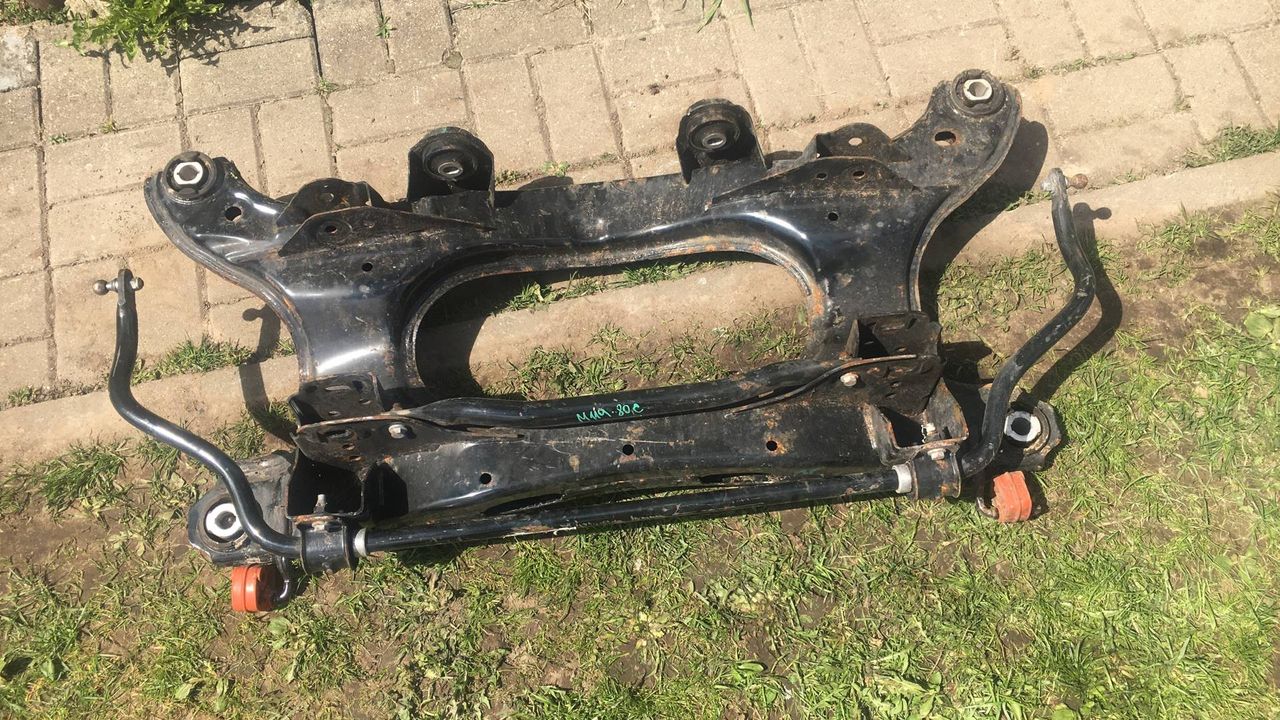 стабилизатор подвески задний Land Rover Range Rover Evoque L538 2013, 2.2 л., 224DT, дизель, АКПП, внедорожник 5 дв.
