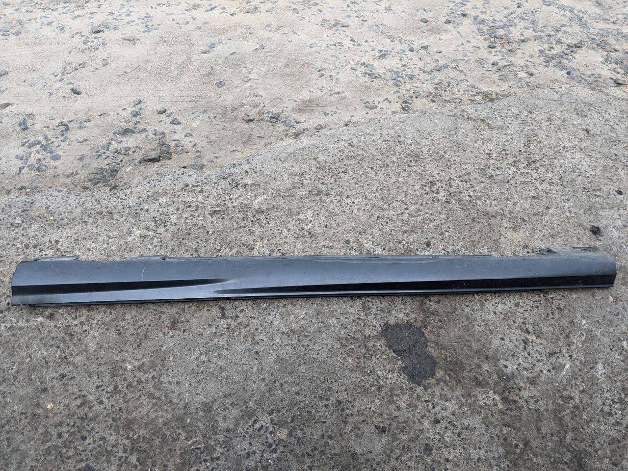 накладка на порог Mercedes-Benz C-Класс W204/S204 W204 2009, 3.0 л., M 272.948, бензин, A2046981354, A2046901140