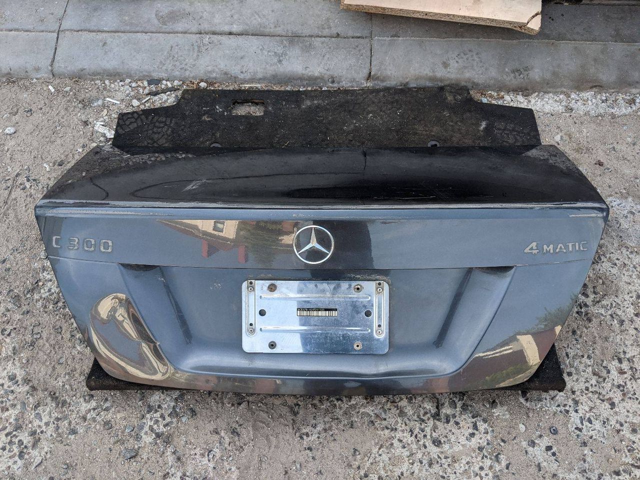 крышка багажника (дверь 3-5) Mercedes-Benz C-Класс W204/S204 W204 2009, 3.0 л., M 272.948, бензин