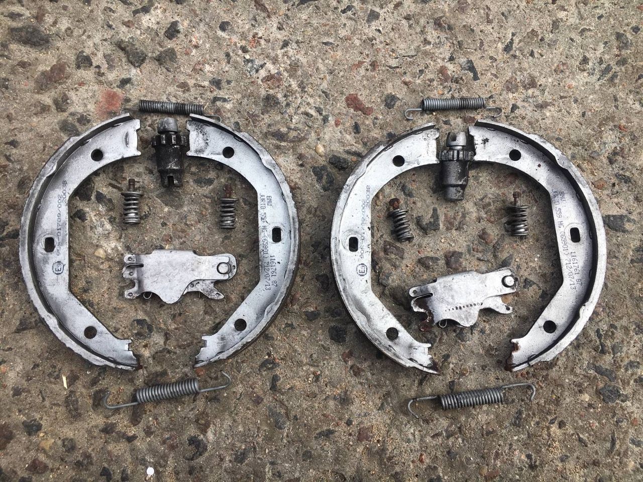 колодки стояночного тормоза BMW 3 серия F30/F31/F34 2013, 2.0 л., N47 D20 C, дизель, АКПП, хетчбэк 5 дв., правый руль, 1161761