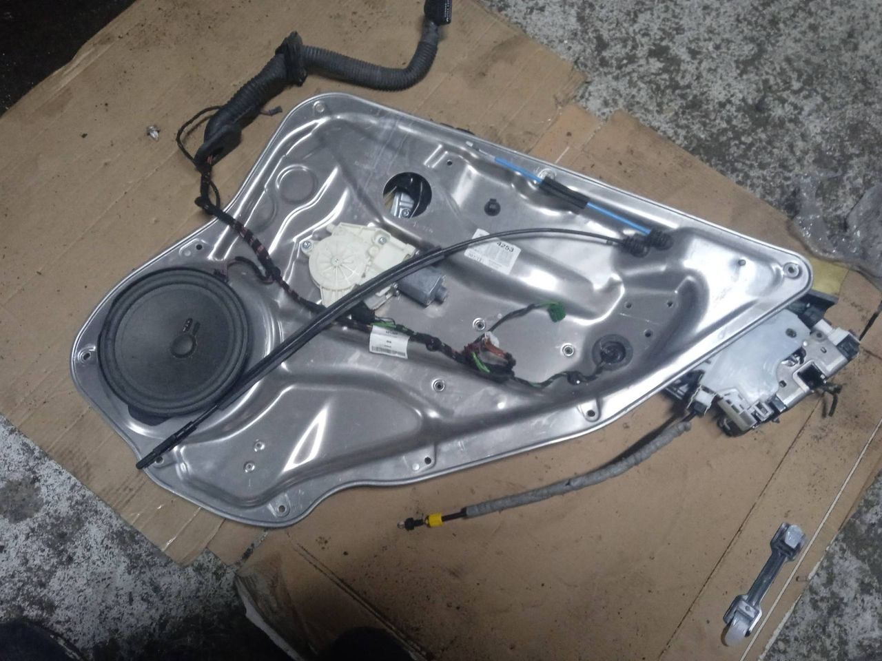 стеклоподъемник задний правый Mercedes-Benz E-Класс W212/S212/C207/A207 2010, 3.0 л., дизель, АКПП, A2125407605