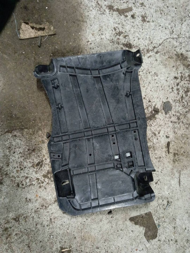 обшивка стойки Mercedes-Benz S-Класс W222/C217/A217 2014, 3.0 л., OM 642.861, дизель, АКПП, серебристый, седан, A2226840137