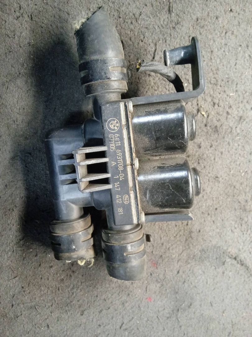 кран отопителя (печки) BMW 5 серия E60/E61 2004, 3.0 л., дизель, 6931708