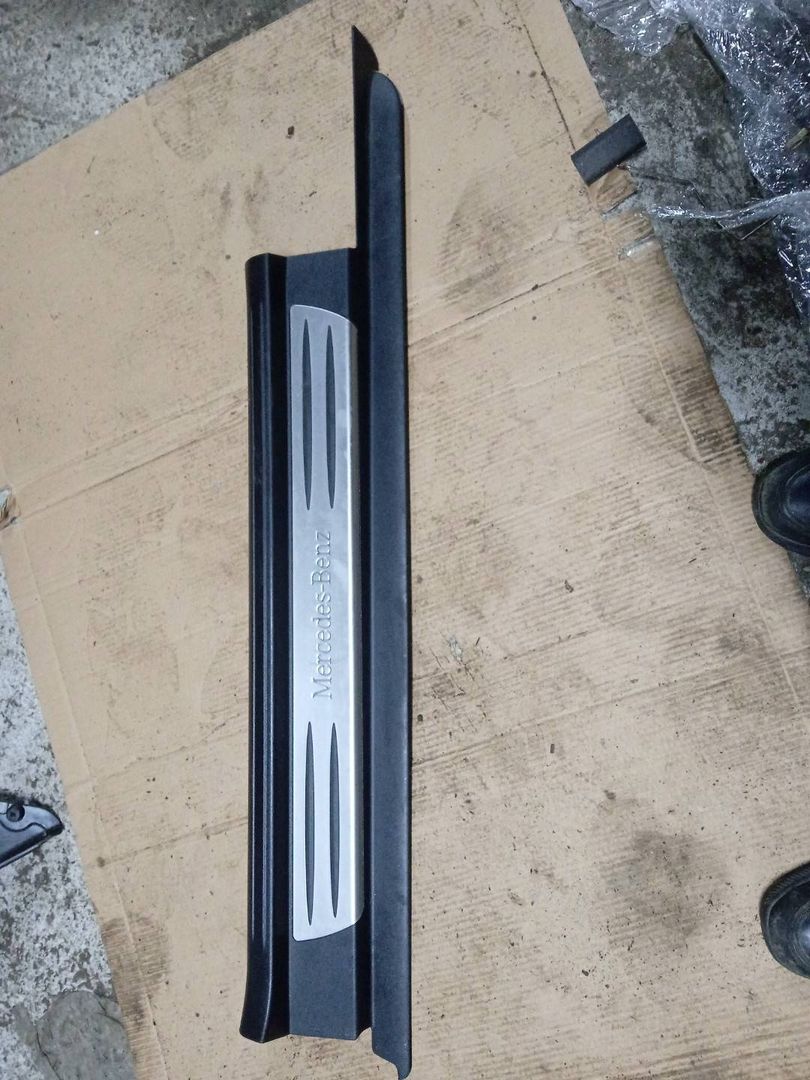 накладка на порог Mercedes-Benz SLK-Класс R171 2006, 3.5 л., M 272.963, бензин, АКПП, серебристый, кабриолет, 1716800235