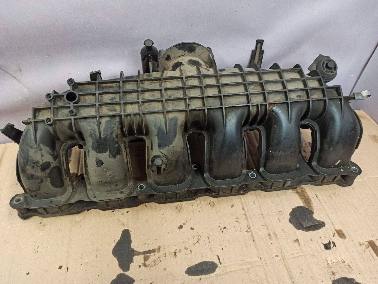 коллектор впускной BMW 5 серия F07/F10/F11 2010, 3.0 л., N55 B30 A, бензин, 7576911