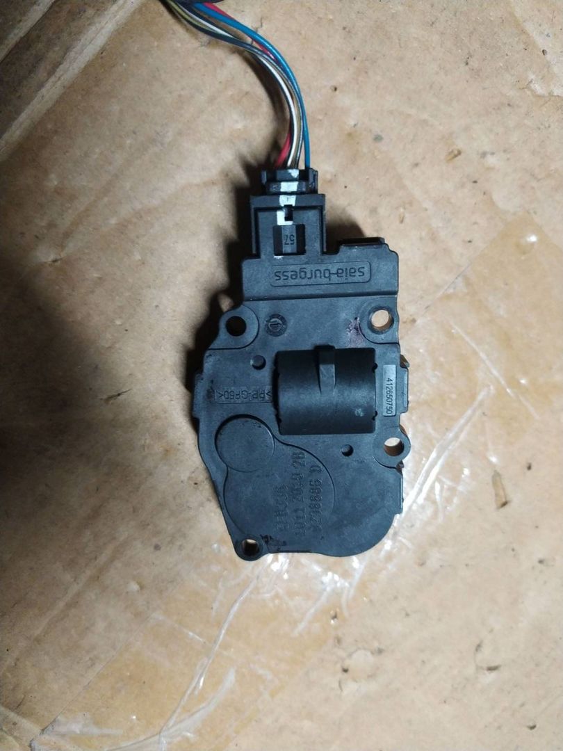 моторчик заслонки печки Mercedes-Benz S-Класс W221 2007, 4104755