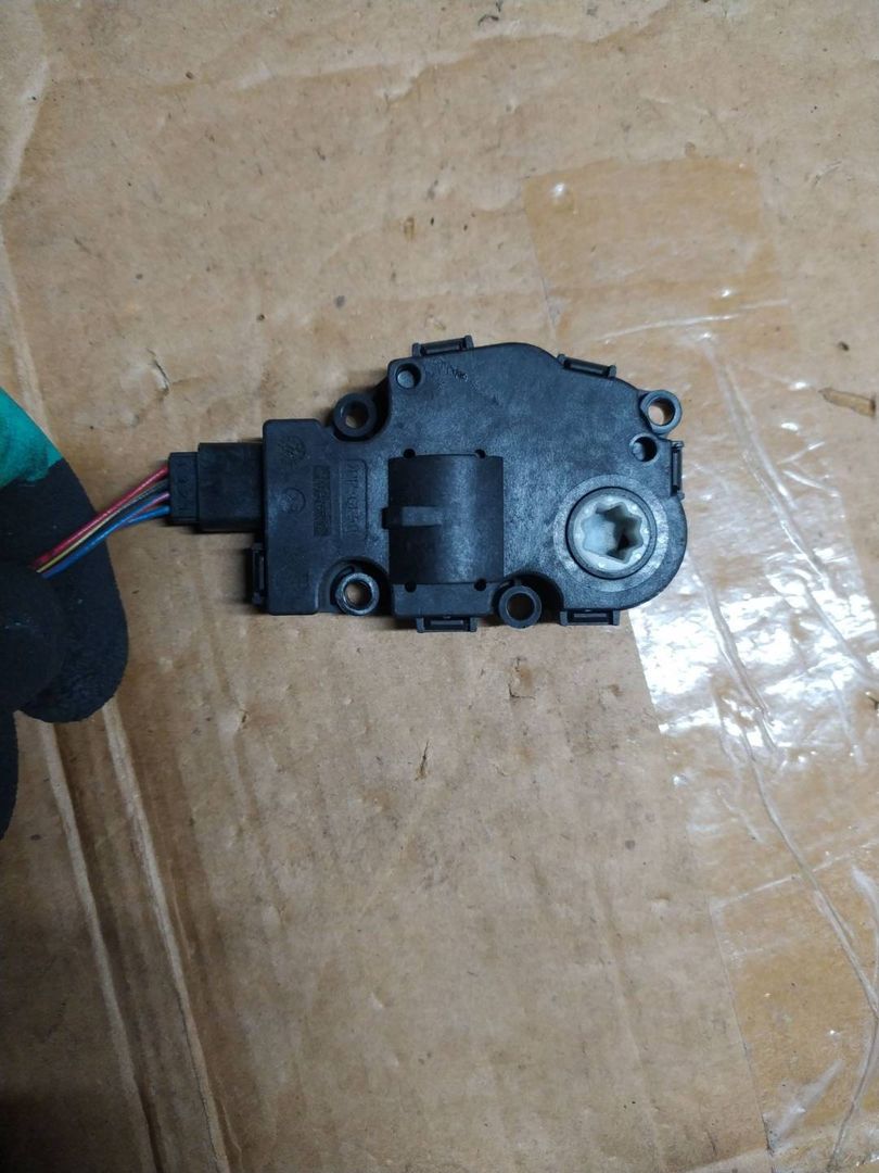 моторчик заслонки печки Mercedes-Benz S-Класс W221 2007, 4104755