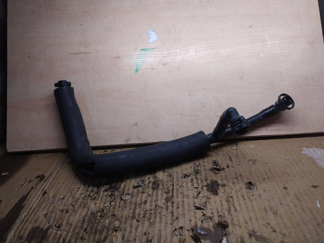 патрубок вентиляции картера BMW 5 серия F07/F10/F11 2010, 3.0 л., N52 B30, бензин, 7581815