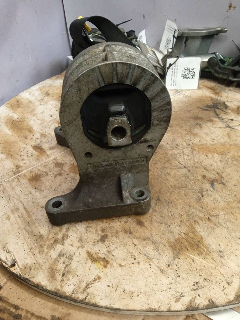 кронштейн двигателя Mini Cooper 1 поколение 2001, 1.6 л., W10 B16 A, бензин, АКПП, красный, хетчбэк 5 дв., 6754420