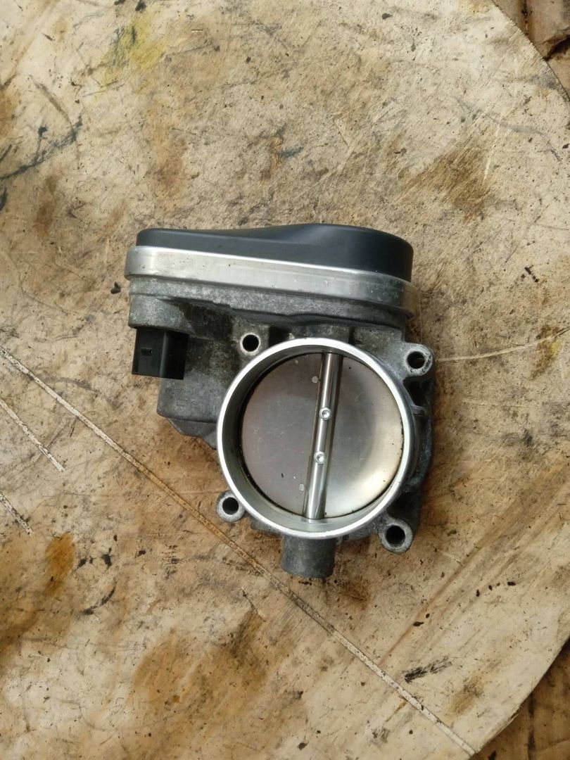 заслонка дроссельная BMW 5 серия E60/E61 2005, 2.5 л., N52 B25, бензин, 7516946