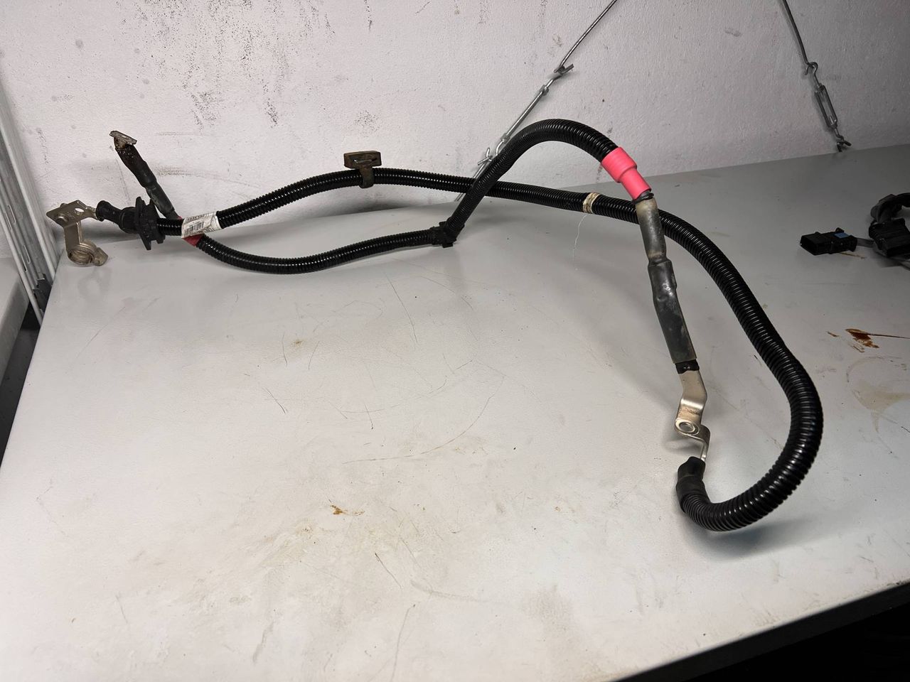 провод высоковольтный BMW X1 F48 2018, 2.0 л., бензин, 8677251 - фото №1