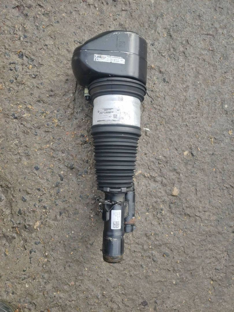 пневмостойка передняя BMW 7 серия G11/G12 2017, 3.0 л., B57 D30 A, дизель, 8617082
