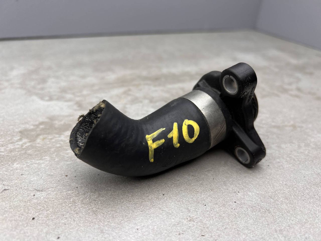 патрубок радиатора BMW 5 серия F07/F10/F11 2011, 2.5 л., N52 B25 AF, бензин