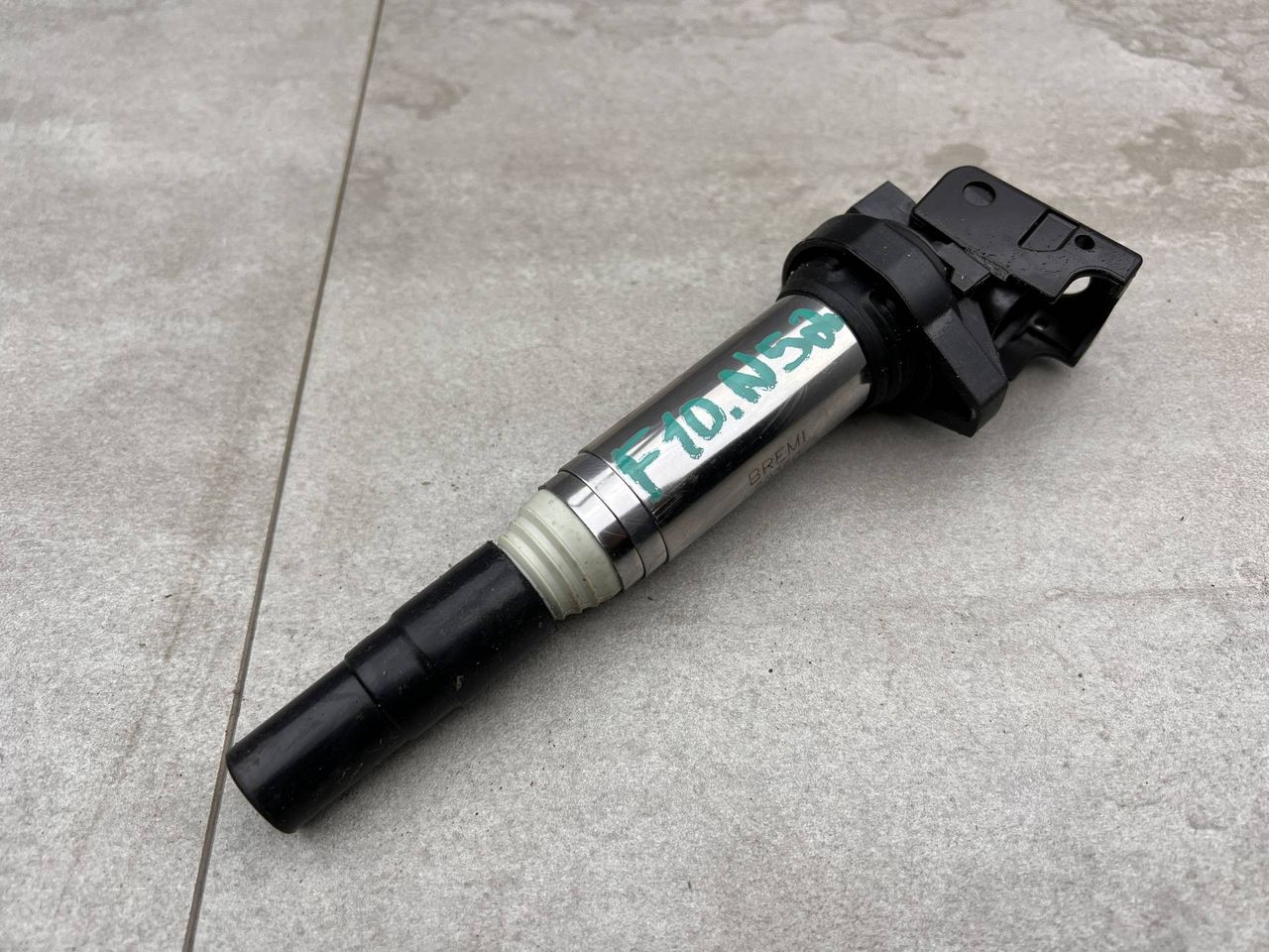 катушка зажигания BMW 5 серия F07/F10/F11 2011, 2.5 л., N52 B25 AF, бензин