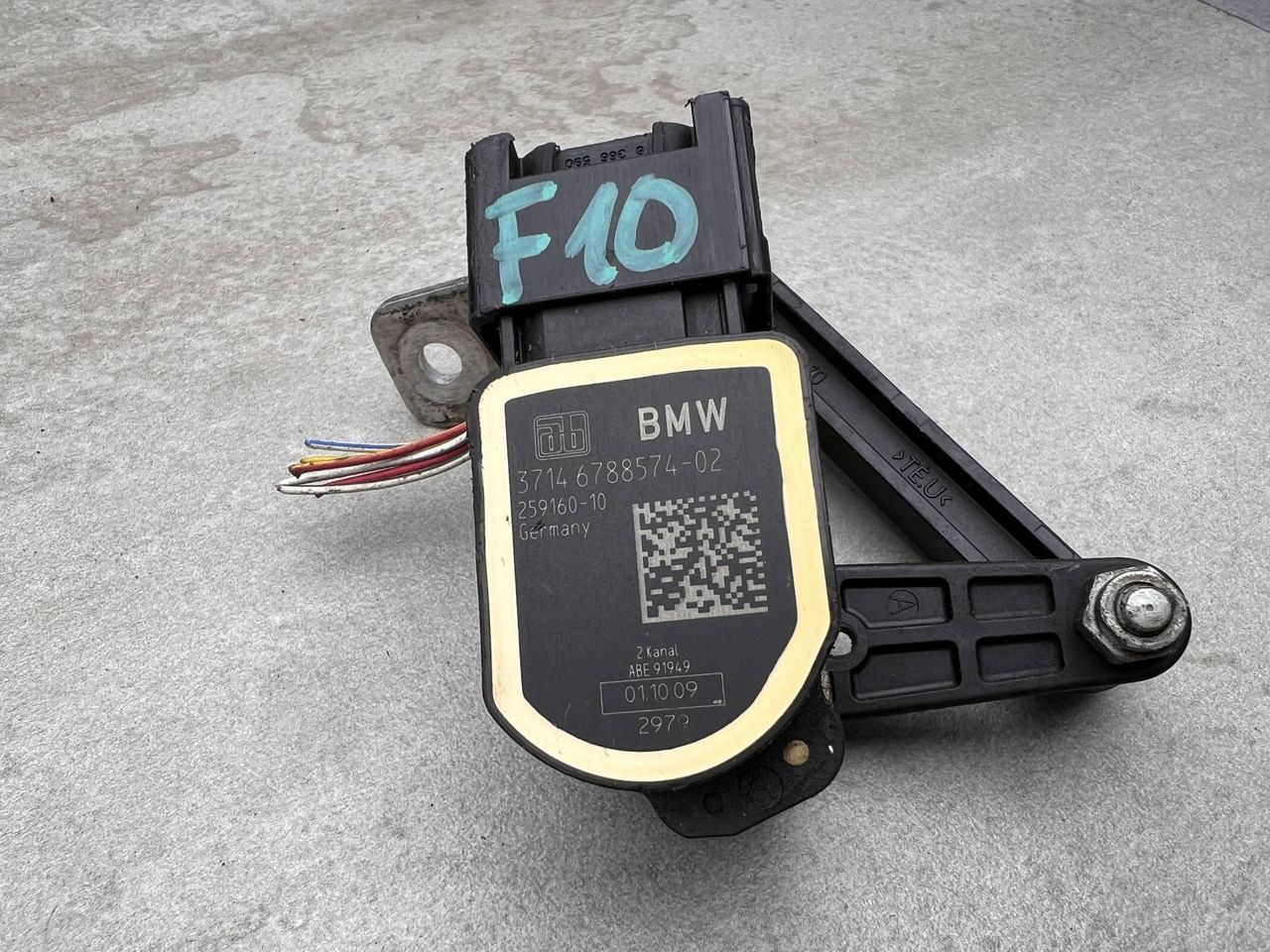 датчик дорожного просвета BMW 5 серия F07/F10/F11 2011, 6788574