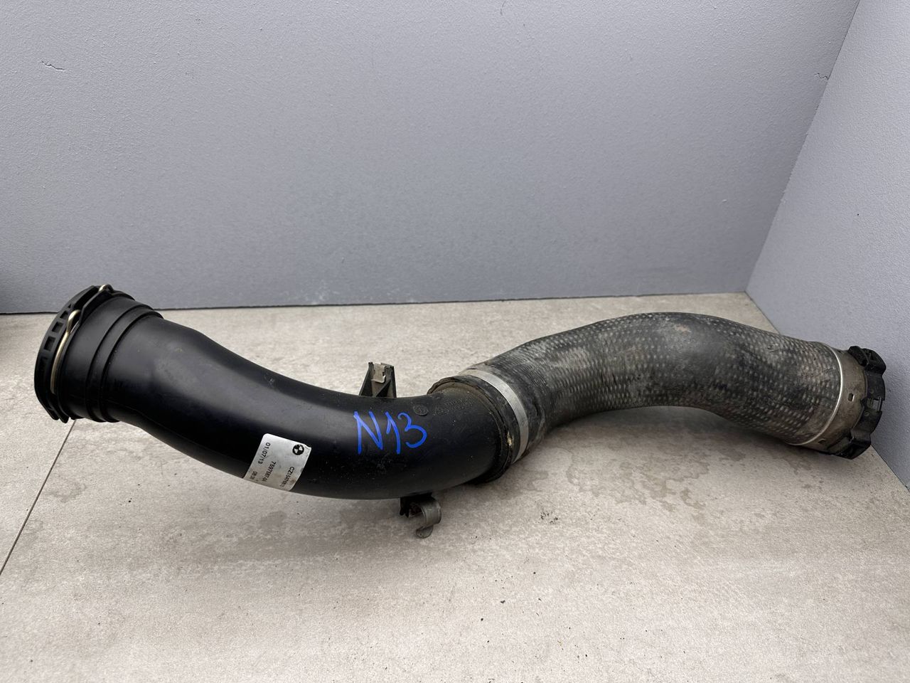 патрубок интеркулера BMW 3 серия F30/F31/F34 2014, 1.6 л., N13 B16 A, бензин, 7597587