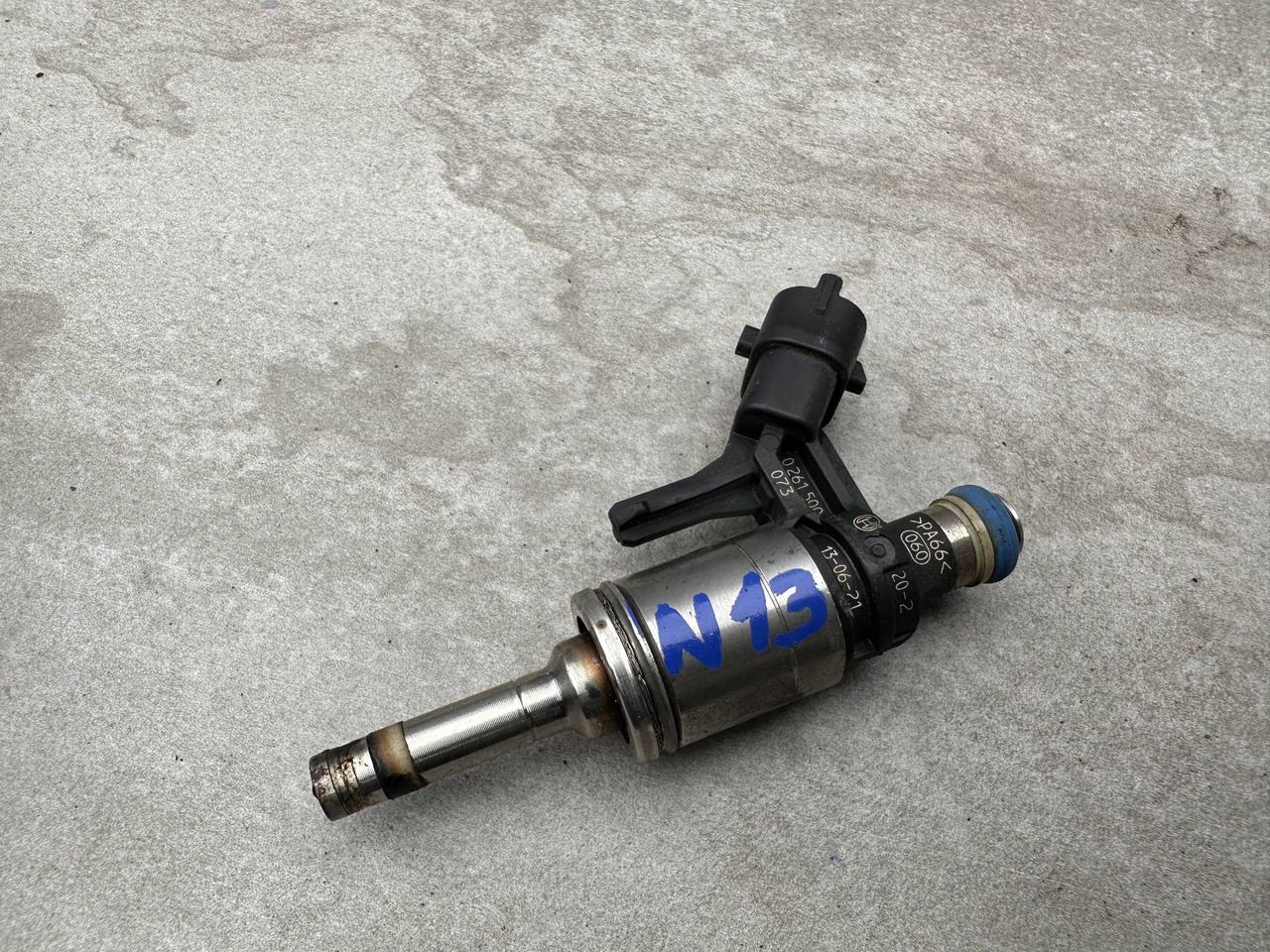 форсунка BMW 3 серия F30/F31/F34 2014, 1.6 л., N13 B16 A, бензин, 7591623