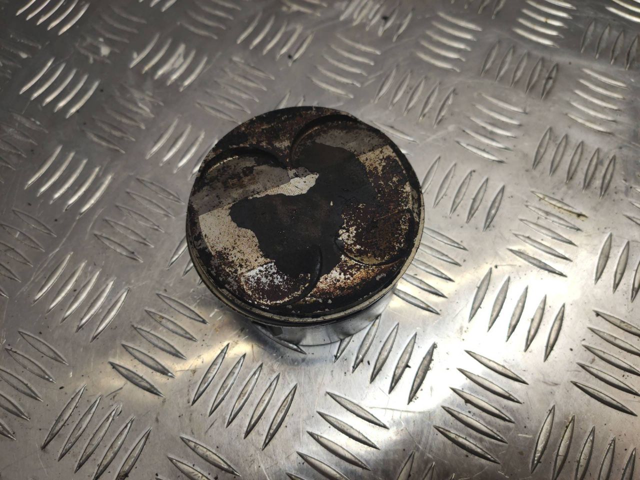 поршень BMW 5 серия F07/F10/F11 2011, 3.0 л., N52 B30 AF, бензин