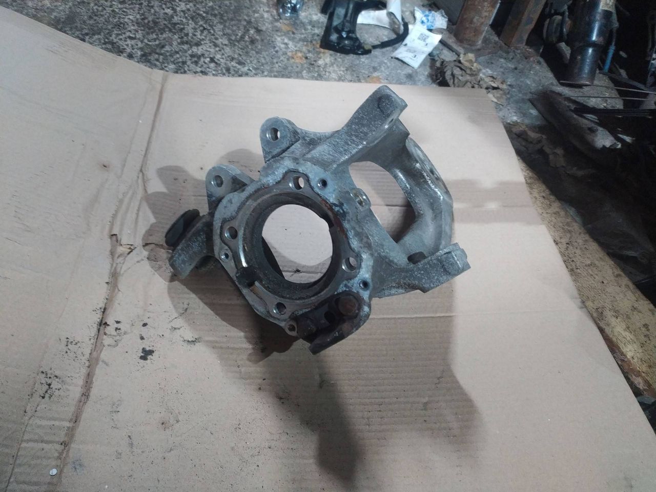 кулак задний правый BMW X5 E70 2007, 4.8 л., N62 B48 A, бензин, АКПП, 6770984, 6770982