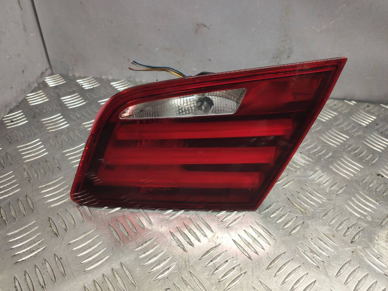 фонарь крышки багажника левый BMW 5 серия F07/F10/F11 F10 2010, 3.5 л., бензин, 7203226