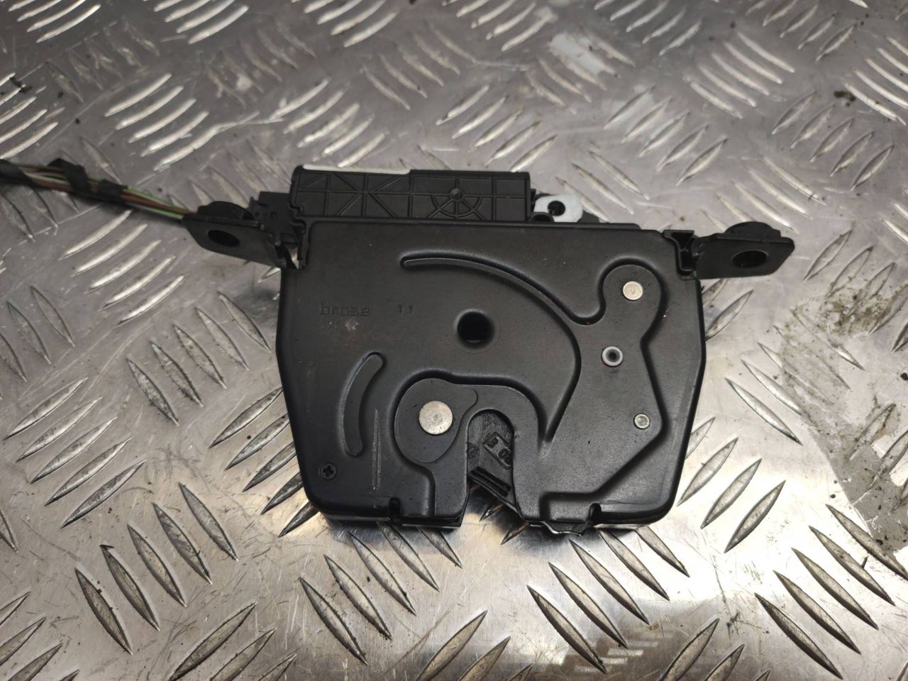 замок багажника BMW 5 серия F07/F10/F11 F10 2010, 3.5 л., бензин, 7191212