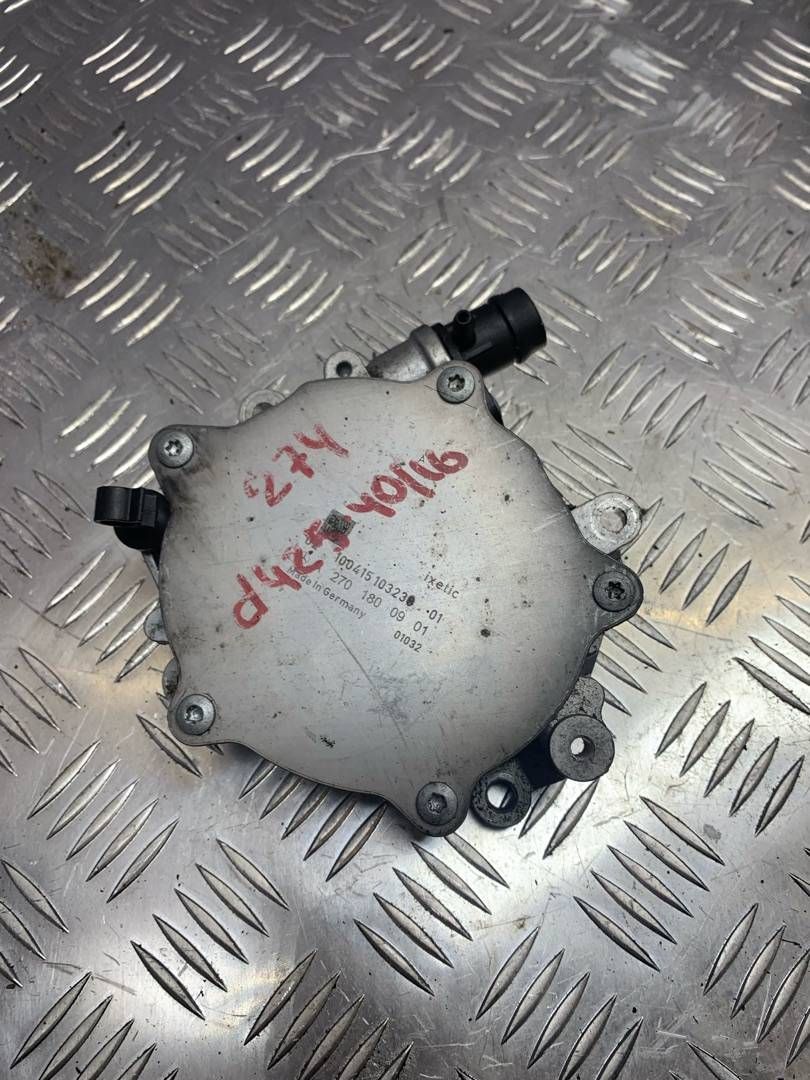 насос вакуумный Mercedes-Benz C-Класс W205/S205/C205 2015, 2.0 л., M 274.920, бензин, АКПП, седан, правый руль, A2701800901, 2701800901