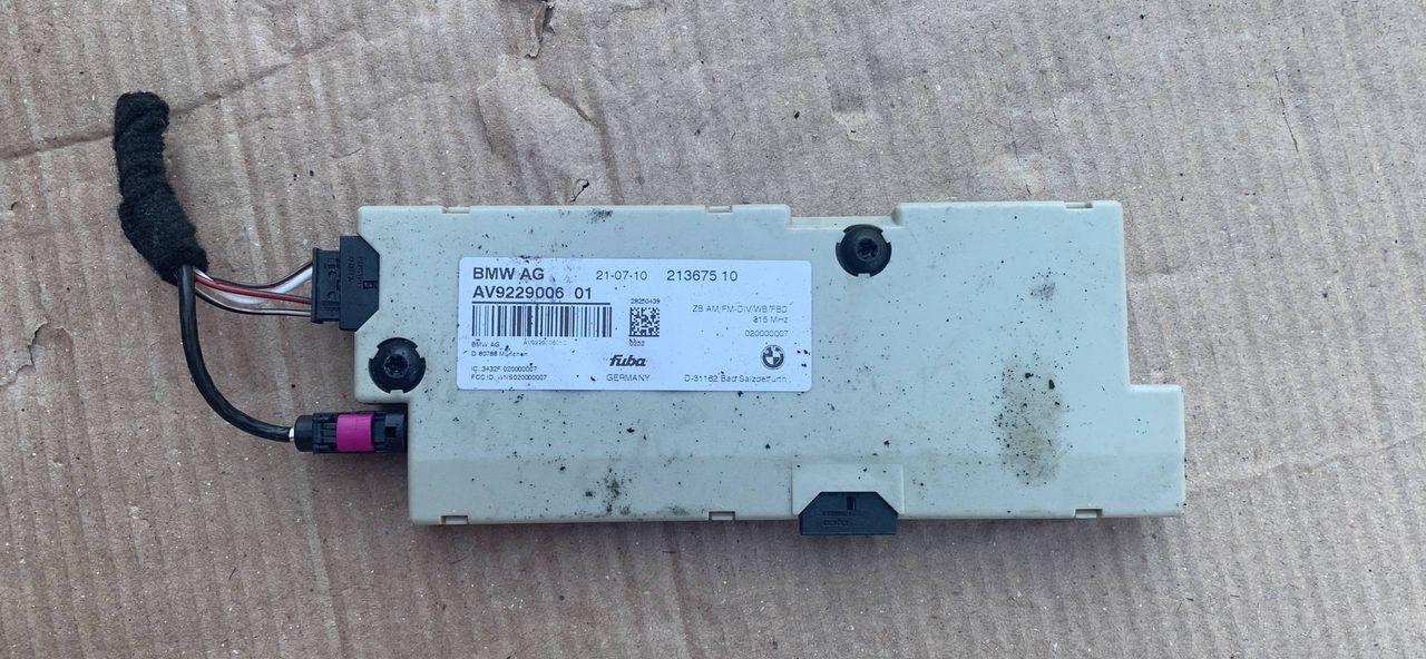 усилитель антенны BMW 5 серия F07/F10/F11 F10 2010, 3.5 л., бензин, 9229006