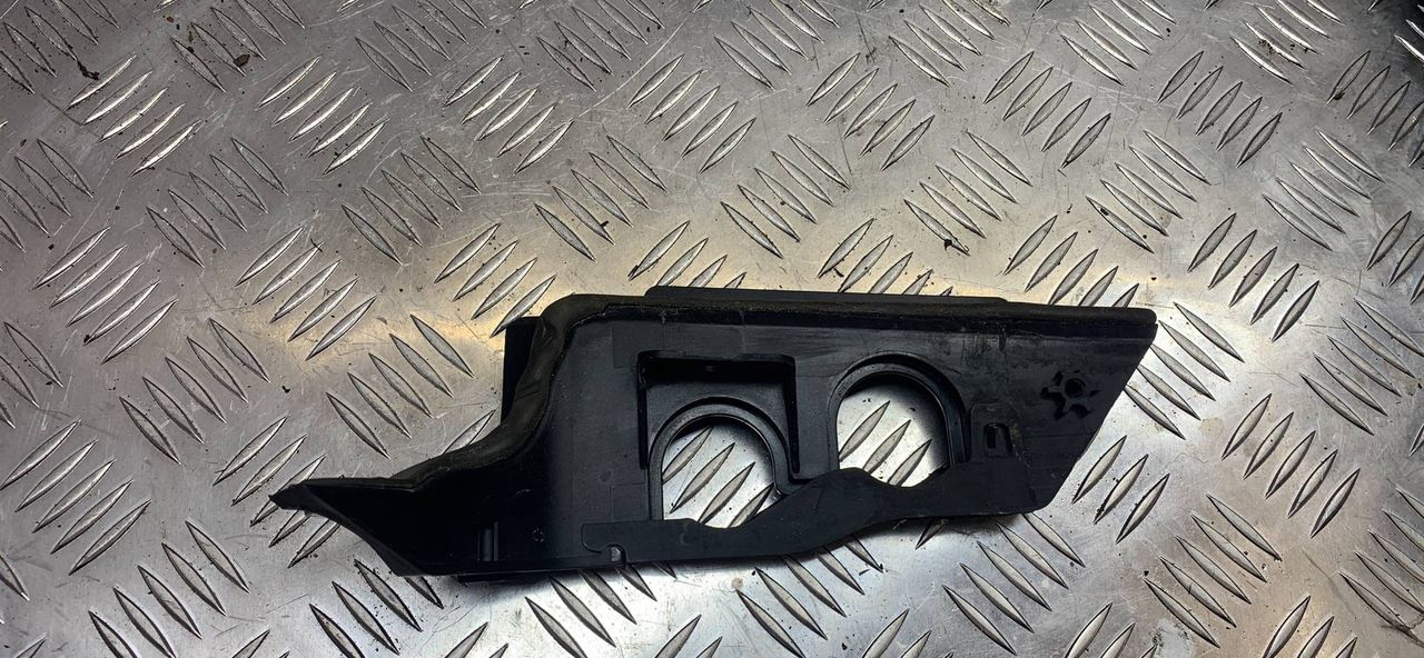 кронштейн (крепление) BMW 5 серия F07/F10/F11 F10 2010, 3.5 л., бензин
