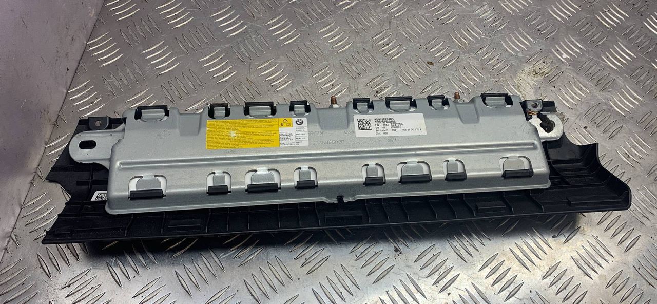 подушка безопасности водителя BMW 5 серия F07/F10/F11 2010, 3.5 л., бензин, 918829105