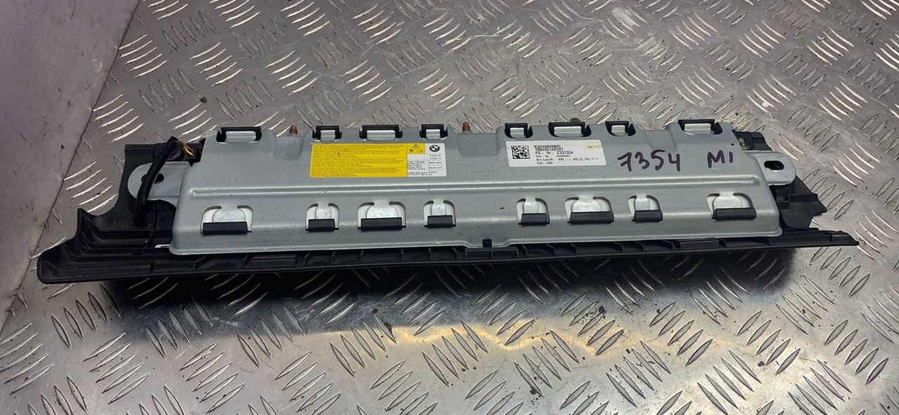подушка безопасности коленная BMW 5 серия F07/F10/F11 2010, 3.5 л., бензин, 918828605, 9188286, 6538360
